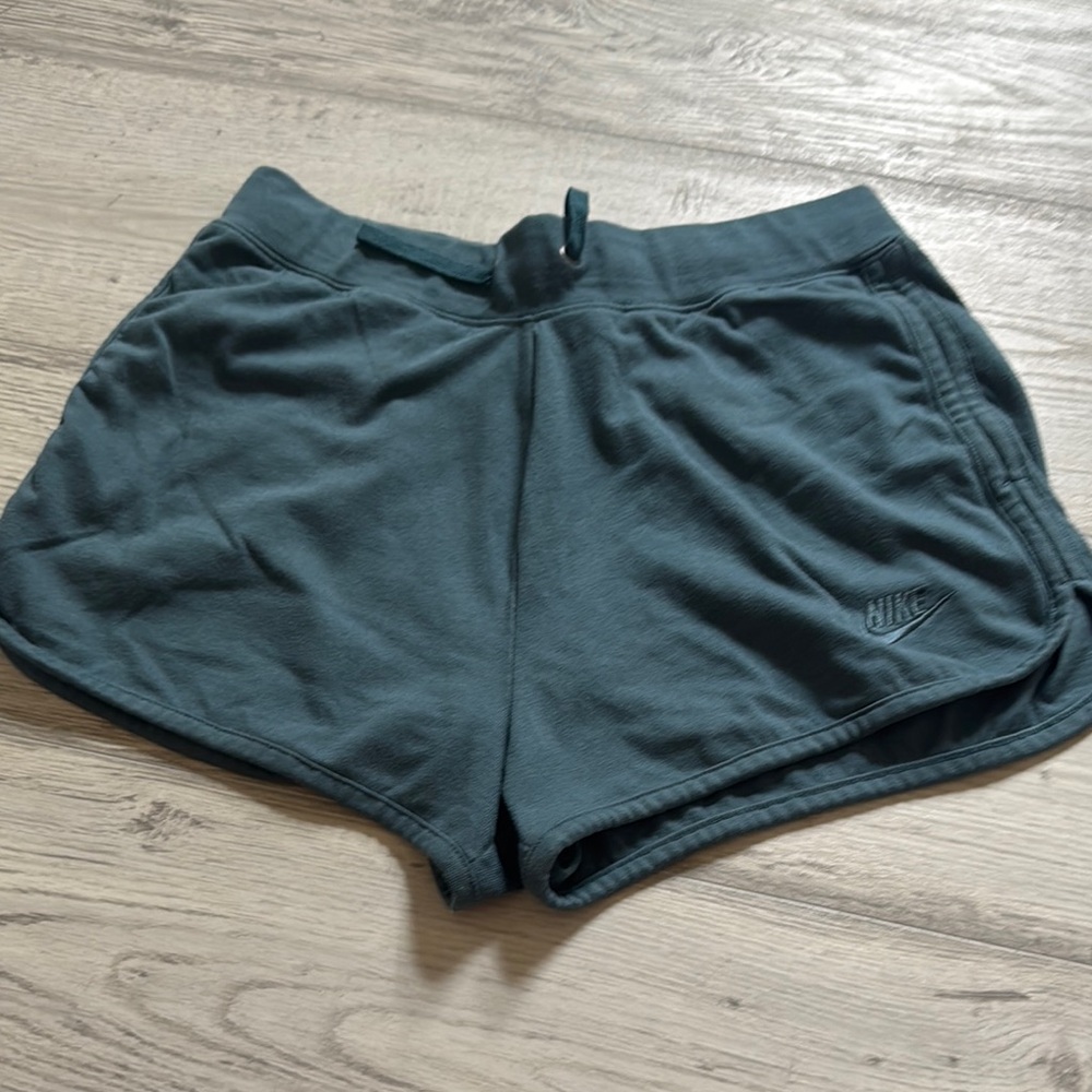 Nike shorts size medium teal